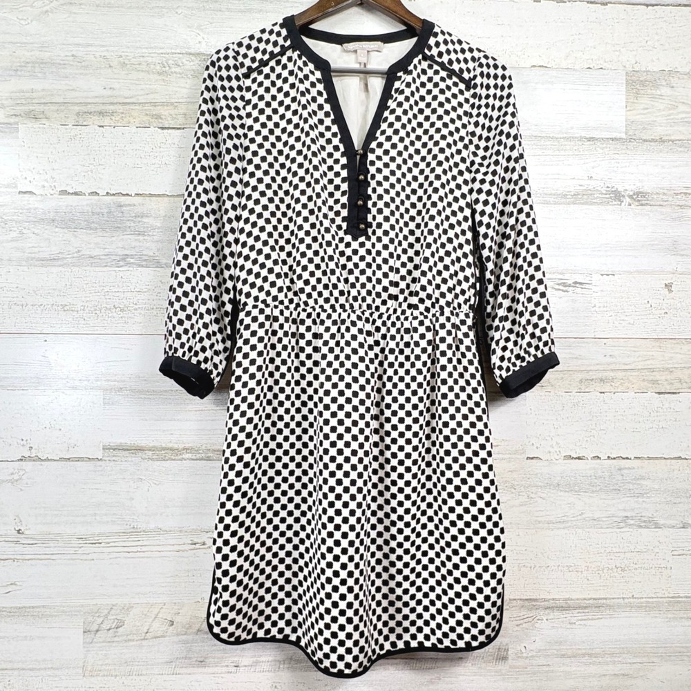 Banana Republic Shift Dress Womens‎ 6 Black White Dot Geometric Chic Corpcore
